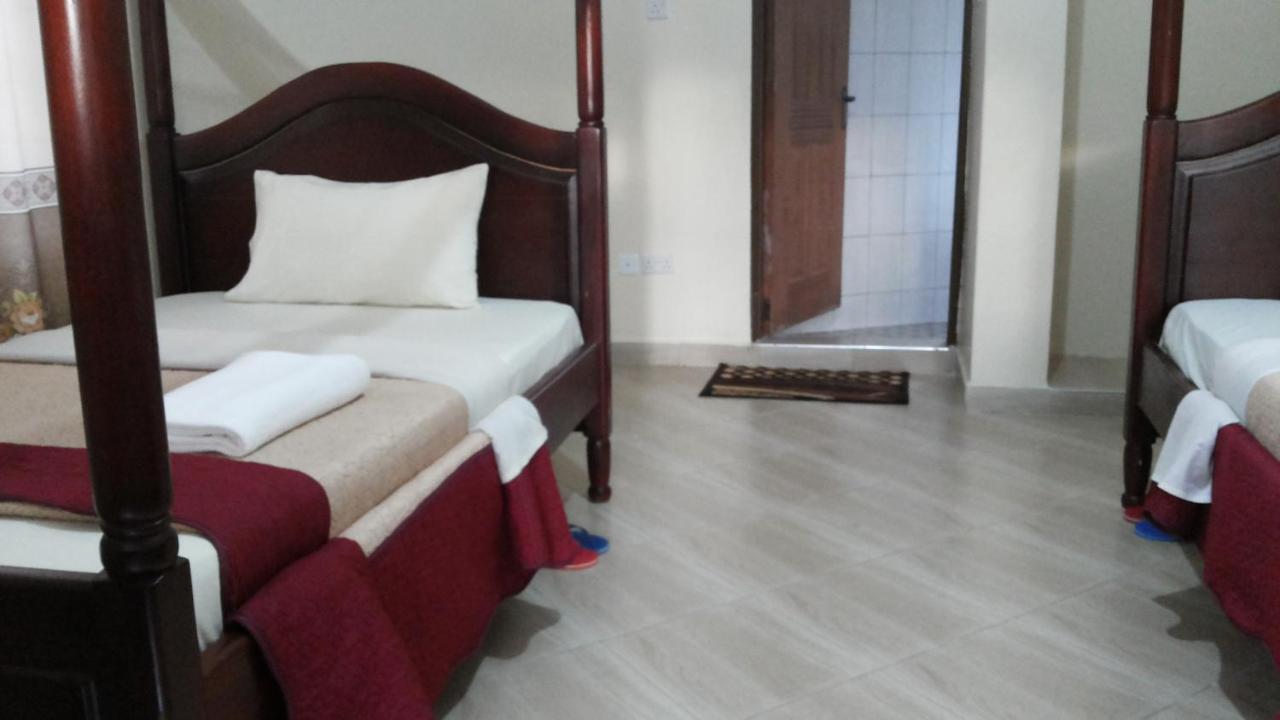 Kalalo Cottage Inn Pakwach Ngoại thất bức ảnh