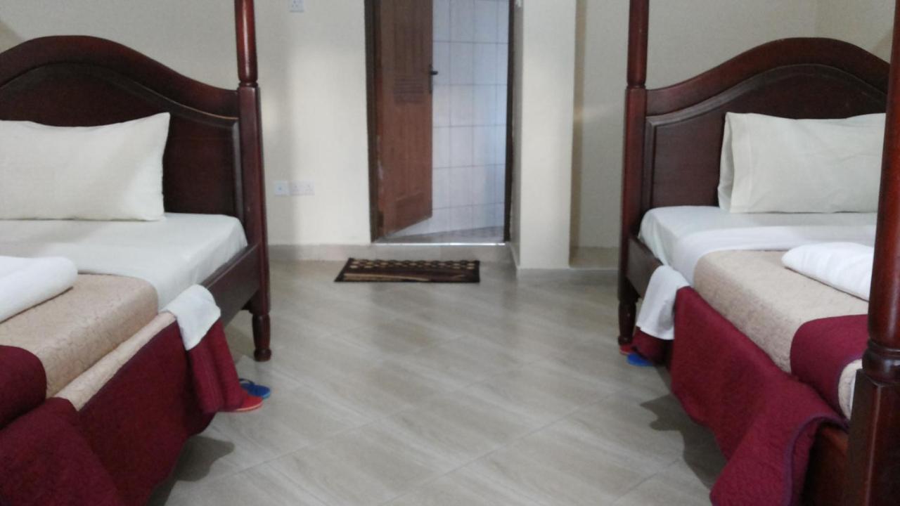 Kalalo Cottage Inn Pakwach Ngoại thất bức ảnh