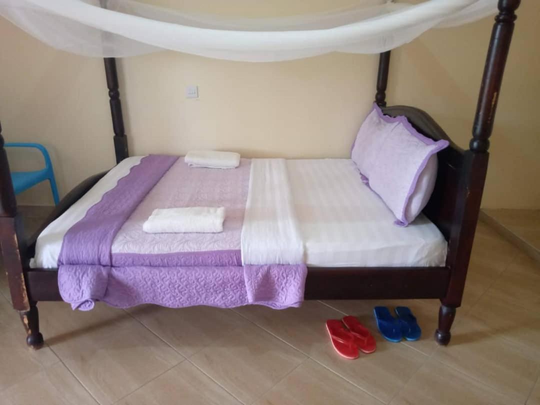 Kalalo Cottage Inn Pakwach Ngoại thất bức ảnh