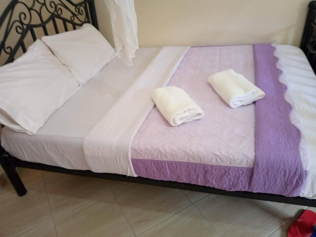 Kalalo Cottage Inn Pakwach Ngoại thất bức ảnh